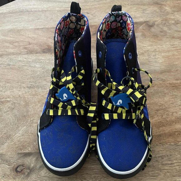 NEW 6 Big Boys Sonic the Hedgehog High Top Sneakers - Picture 3 of 13